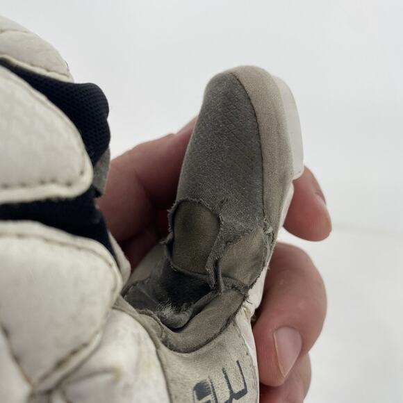Maverick M4 375 Large 13” Lacrosse Gloves White - Picture 7 of 11